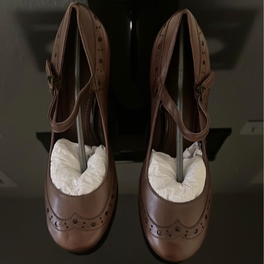 Gianni Bini Mary Jane Heels size 8M.